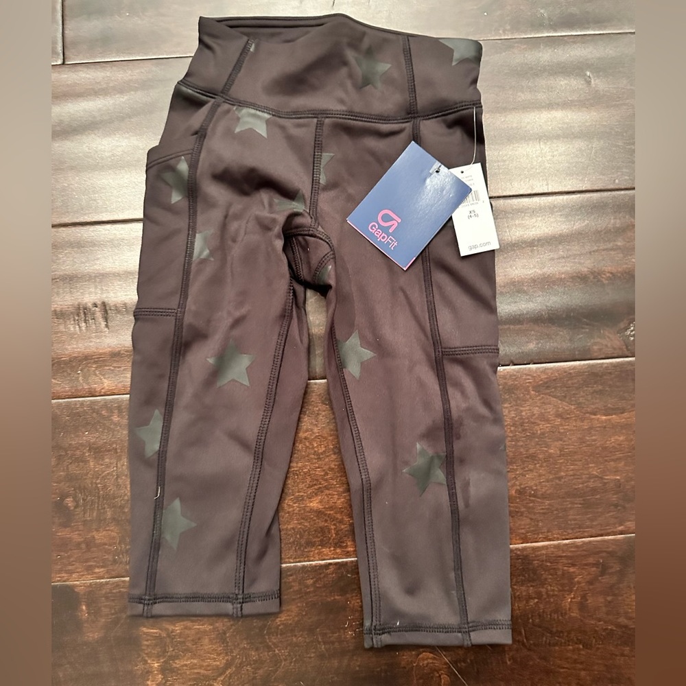 Gap kids girls black capri leggings, XS (4-5)